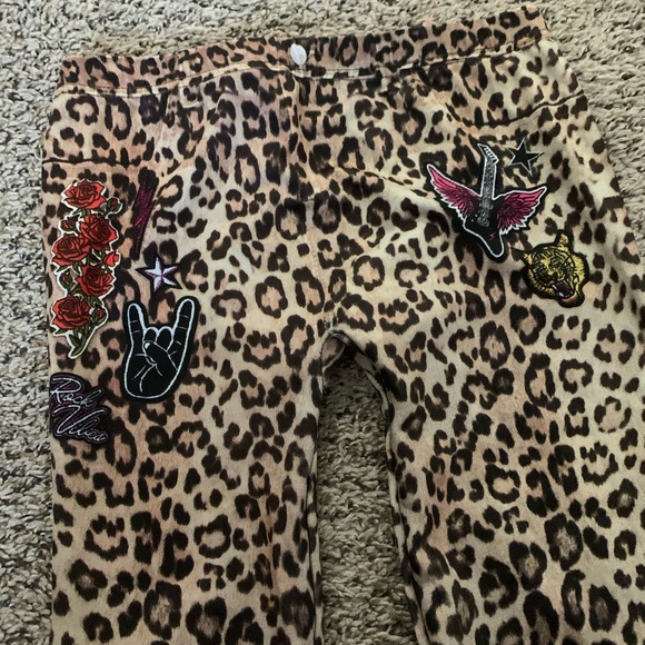 2/$20 Animal print Rock Girls leggings - Picture 2 of 5